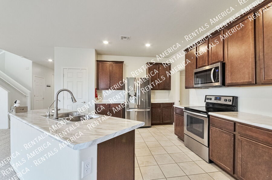 Building Photo - 8518 W Pelican Pl