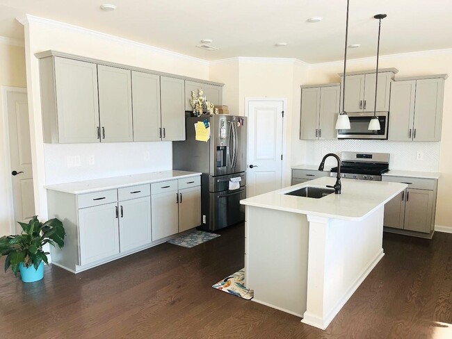 Building Photo - 4 Bedroom Single Family Homes for Rent