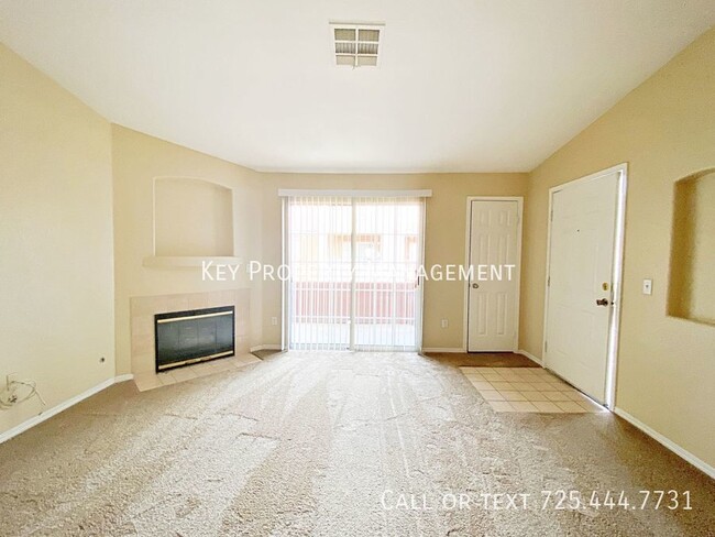 Building Photo - 2 BEDROOM CONDO IN NORTHEAST WITH 2 WEEKS ...