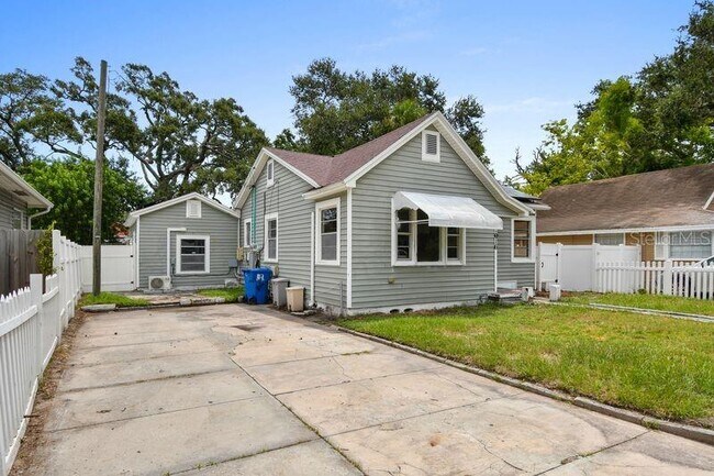 Primary Photo - 1616 13th St S