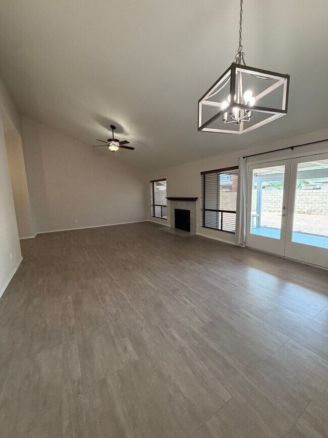 Building Photo - Spacious 3 Bed Tempe Home for Rent!