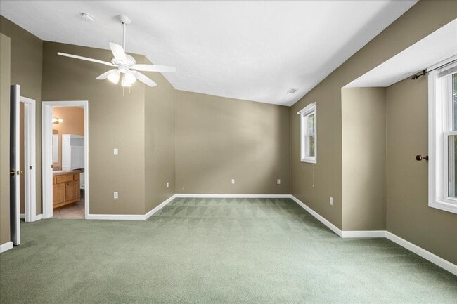 Building Photo - 116 Weatherstone Dr