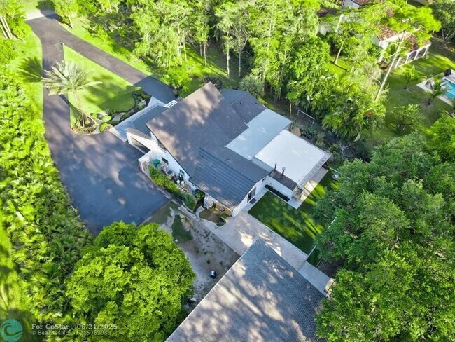 Building Photo - 5755 NW 65th Terrace