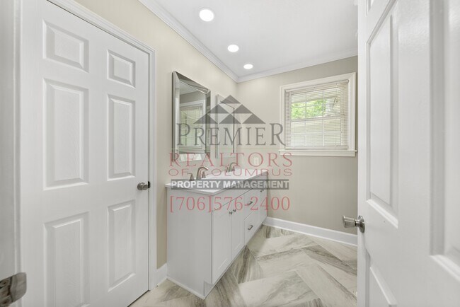 Building Photo - 1219 Dunbar Ct