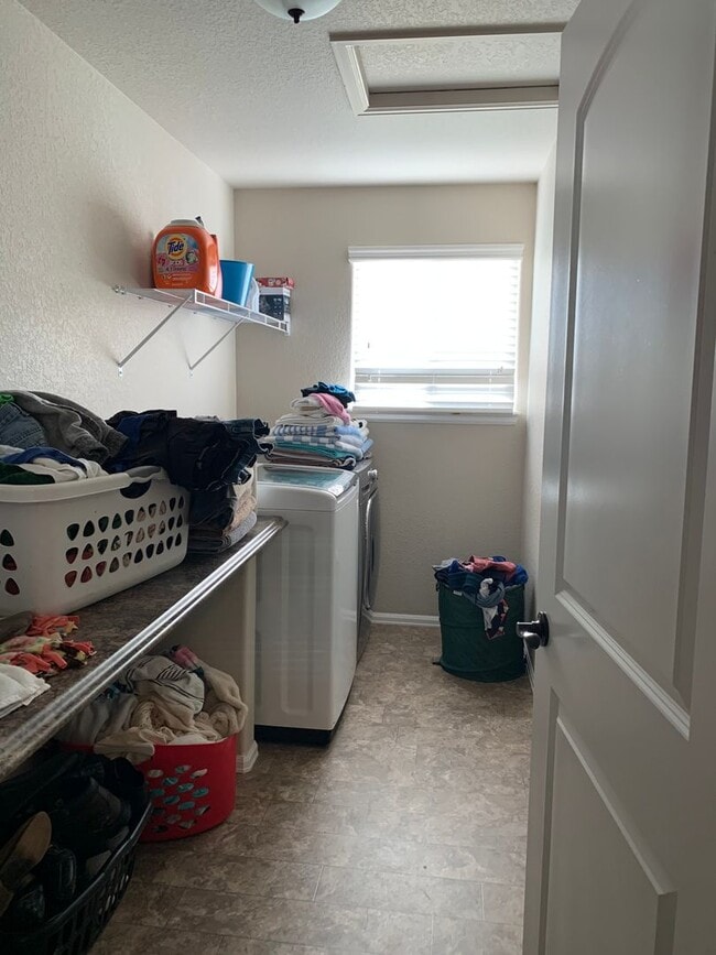 Building Photo - Beautiful 4 Bed,  3 Bath -Corner Lot Home in Pelican Farms – Windsor