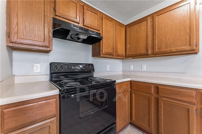 Building Photo - 3501 SW Landau Ct