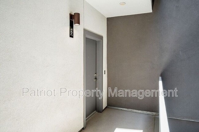 Building Photo - 1130 N 2nd St