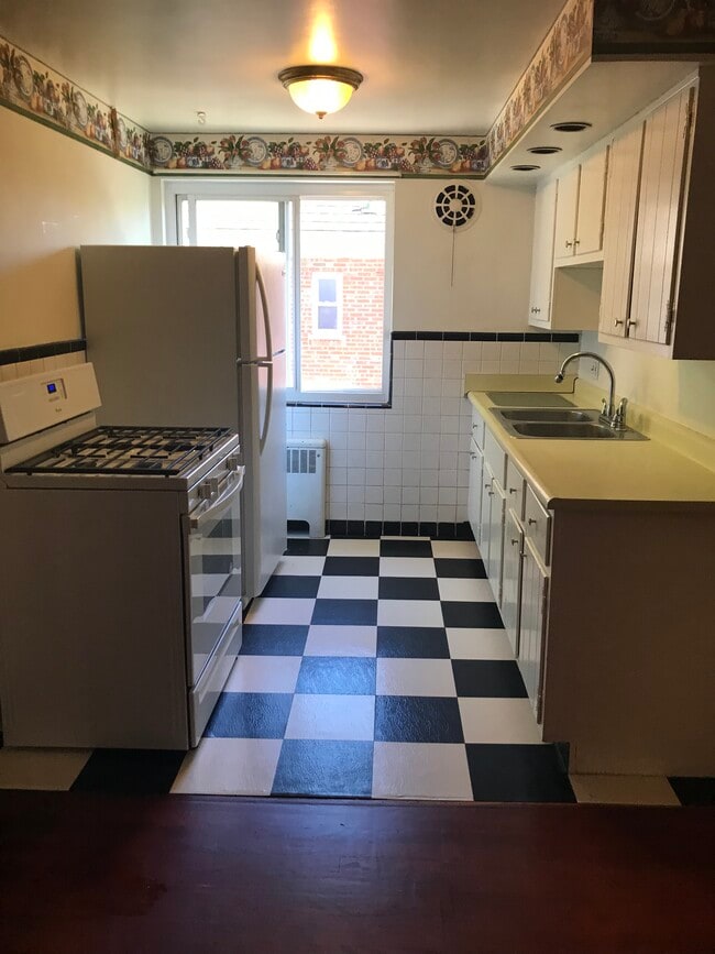 Building Photo - 3129 Boudinot Ave