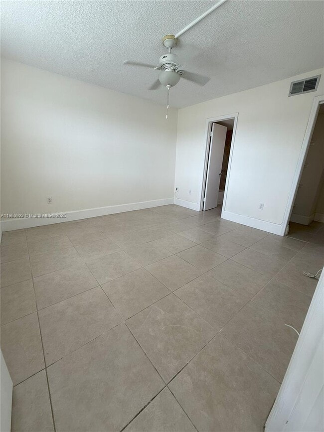 Building Photo - 675 NW 85th Ct