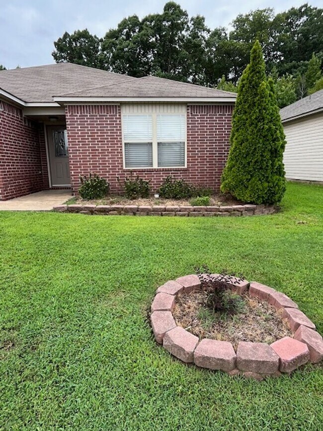 Building Photo - 2720 Brighton Pl