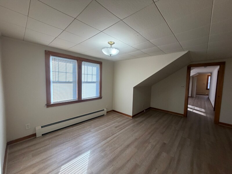 Building Photo - 190 Hoskins Rd