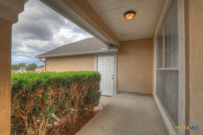 Building Photo - 3111 Douglas Fir Dr