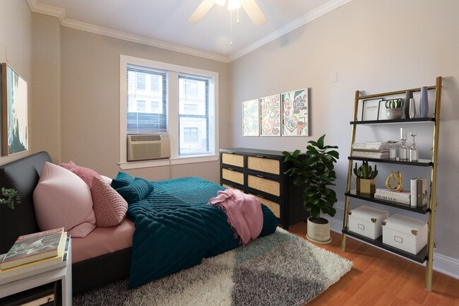 Building Photo - 211 E. Delaware