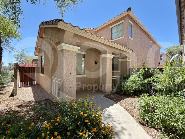 Building Photo - 3813 E Santa Fe Ln