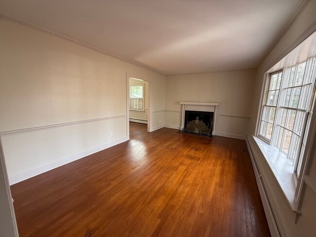 Building Photo - 1121 Forest Hills Rd NW