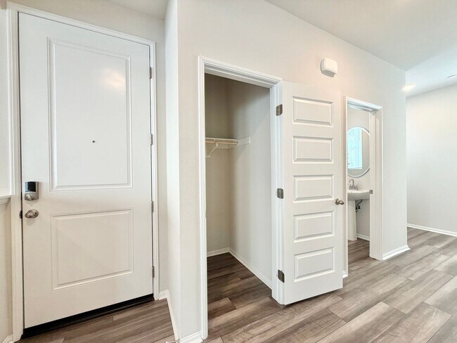 Building Photo - 3 bedroom Solar Home in Heirloom Farms for LEASE!