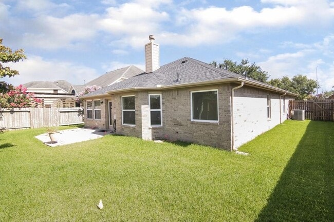 Building Photo - 7706 Quiet Trace Ln