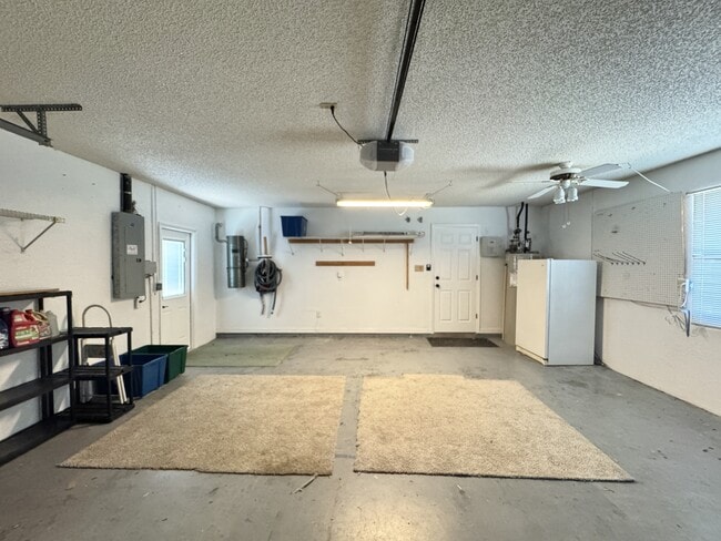 Building Photo - 8442 Eldridge Rd