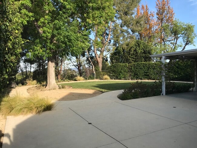 Building Photo - 7150 Scarborough Peak Dr