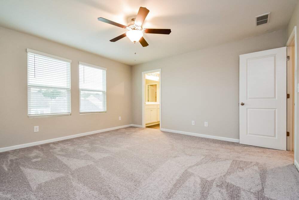 Building Photo - 526 Knightsbridge Ln