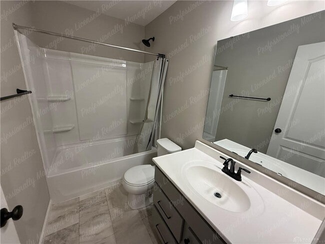 Building Photo - 1640 Autumn Spice Pl