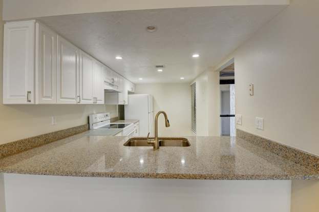 Building Photo - 14 Royal Palm Way