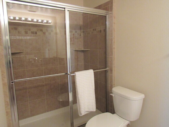 Building Photo - 468 Bouchelle Dr