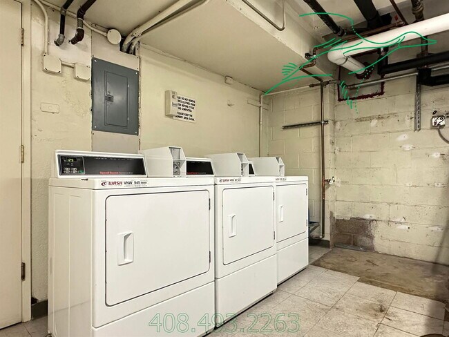 Building Photo - 1910 Mt Vernon Ct