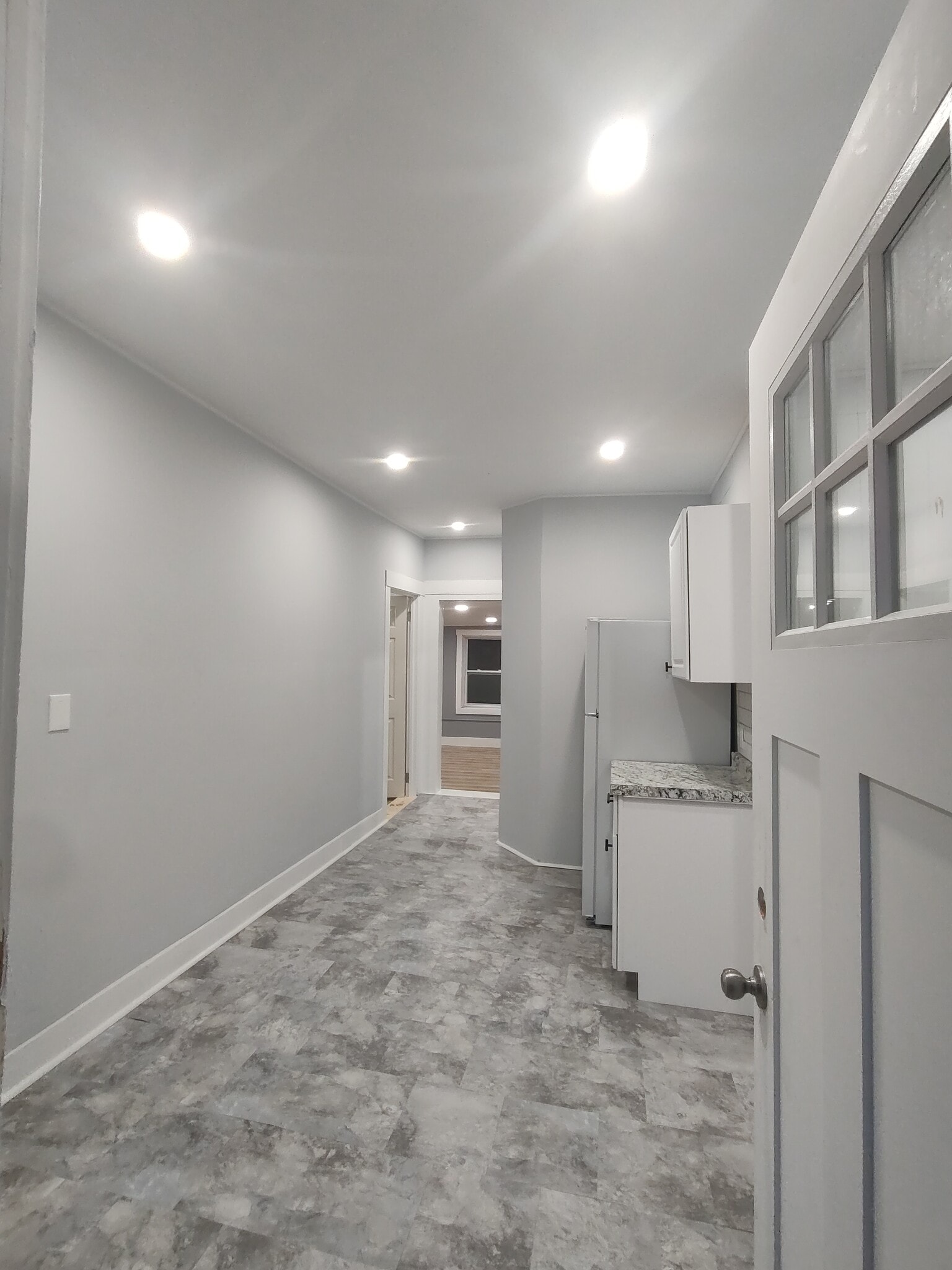 Building Photo - 142 High St