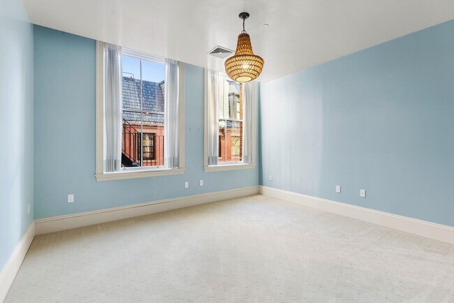 Building Photo - 20 Beacon St