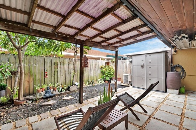 Building Photo - 11426 NW 4th Terrace