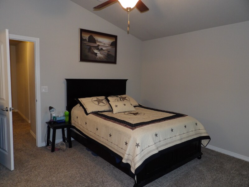 Building Photo - 6527 Chaplin Dr