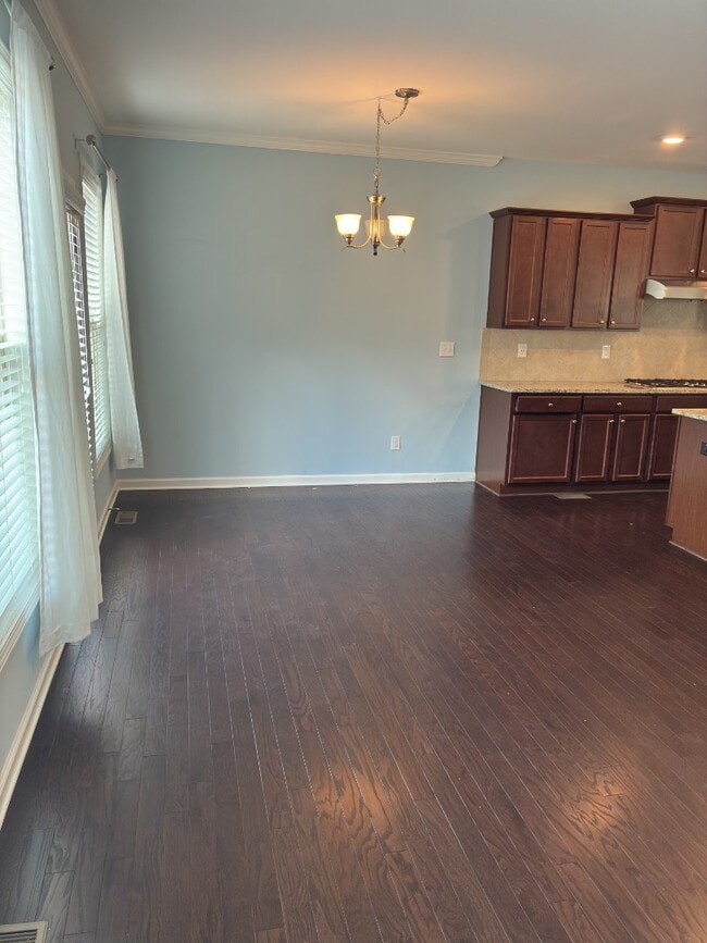 Building Photo - 901 Fawn Way