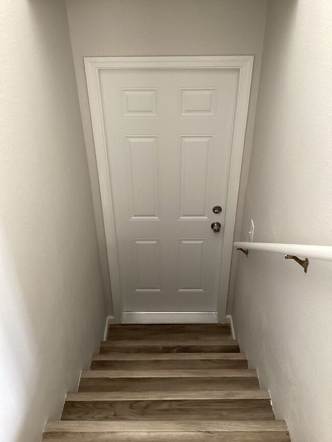 Building Photo - Newly Remodeled 3 Bedroom House in Belgrade