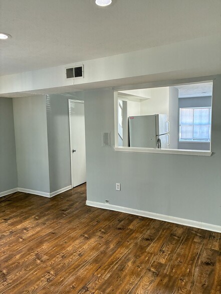 Building Photo - 6269 Woodrun Pl