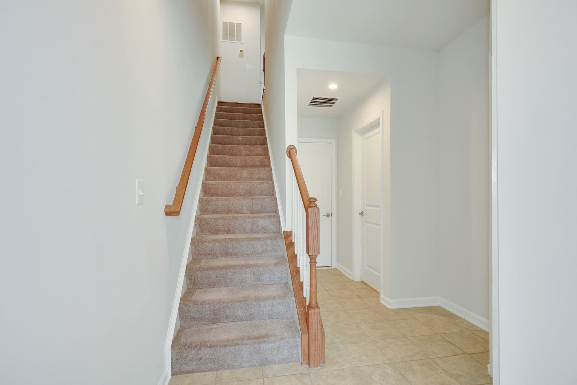 Building Photo - 43501 Apple Orch Sq