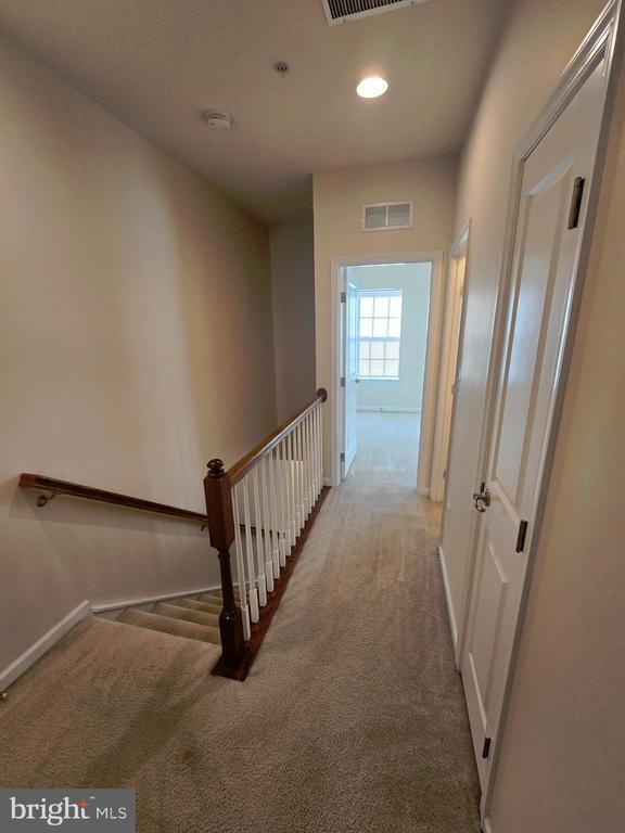 Building Photo - 705 S Macon St.