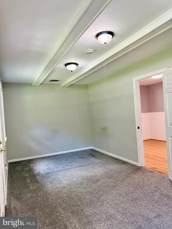 Building Photo - 5865 Websters Way