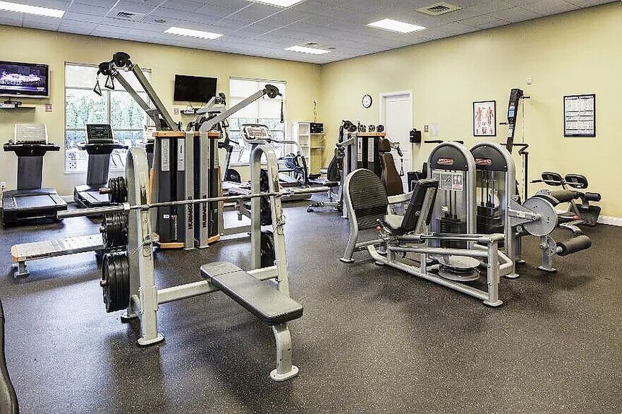 24/7 Fitness Center - 515 W 1st Ave