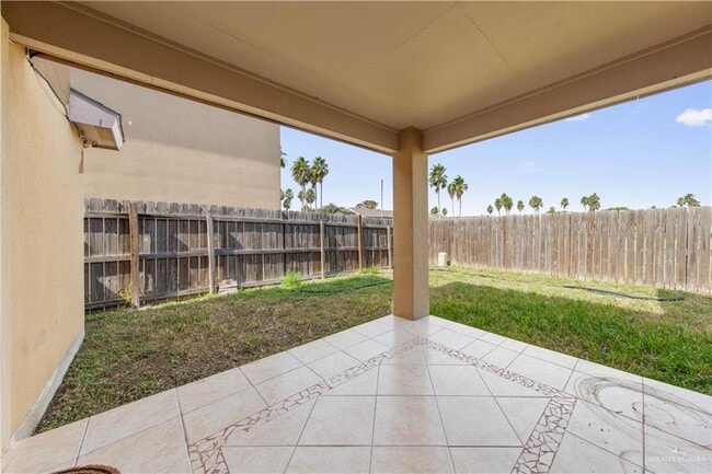 Building Photo - 3005 Treasure Haven Dr