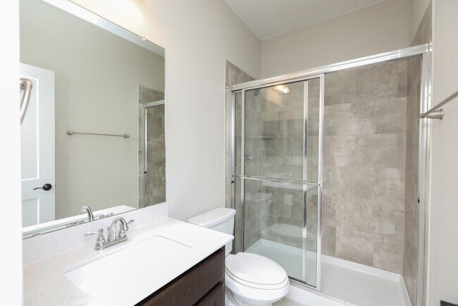 Building Photo - 5108 Alonso Dr