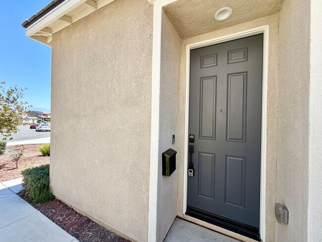 Building Photo - 30411 Ridgecrest Rd