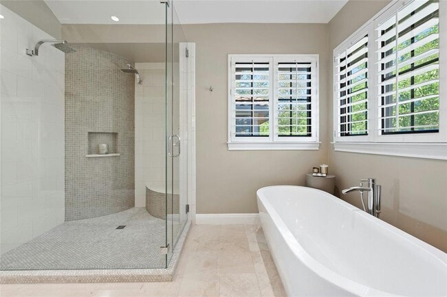Building Photo - 3205 Rustic River Cove