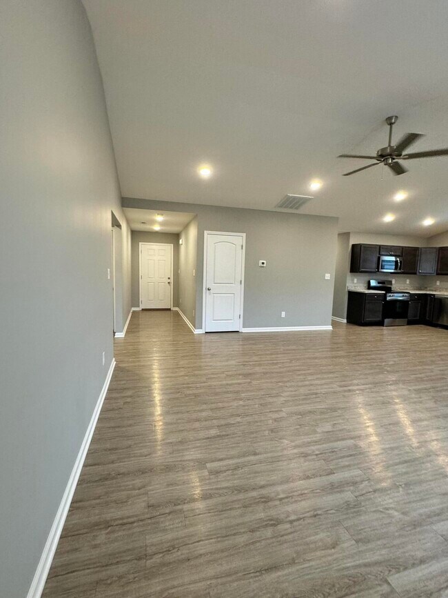 Building Photo - 207 Jared Parker Wy