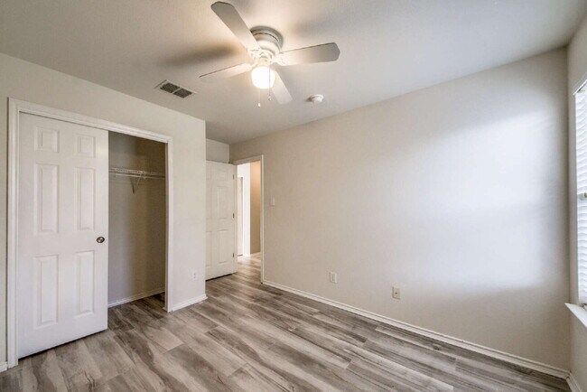 Building Photo - Charming 3-bedroom, 2-bathroom home in Wildhorse!
