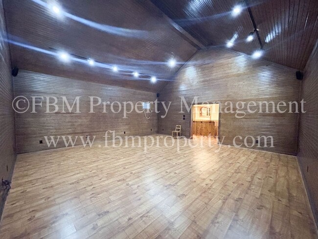 Building Photo - 1170 Lumkins Rd