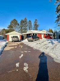 Building Photo - AVAILABLE JUNE - Nice 5 Bed 2 Bath Near Campus w/ OSP & Huge Yard