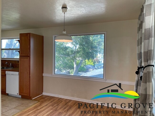 Building Photo - Available Soon! Two Bedroom with Bonus Room in Pacific Grove!