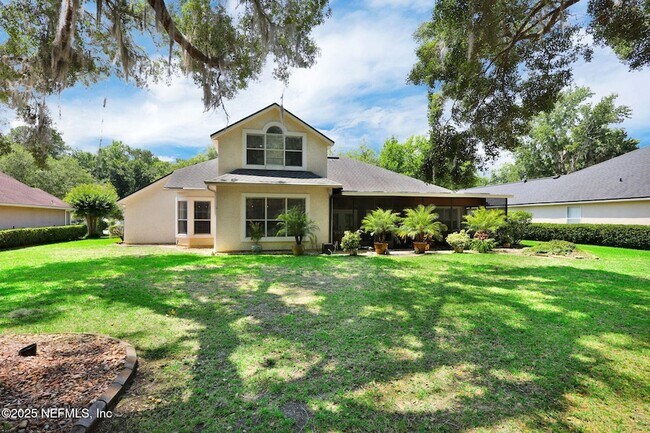 Building Photo - 526 Oakmont Dr