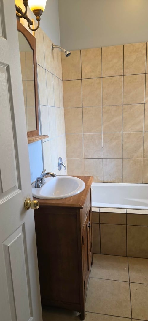 Building Photo - 225 E 59th St